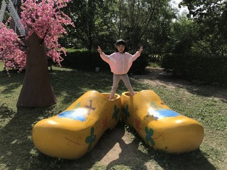 001