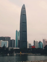823198