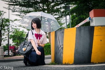 雨伞少女