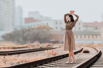 1905050