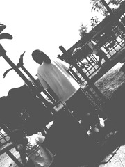 151051