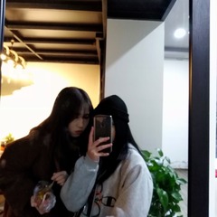933102