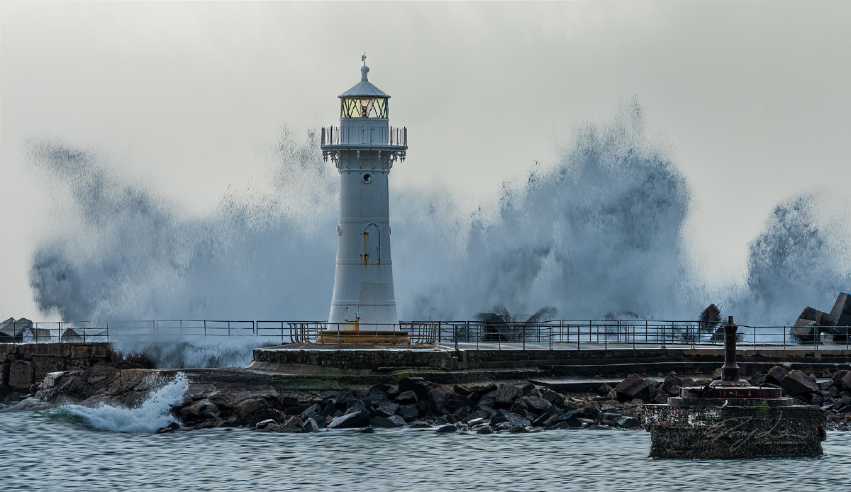 big splash over the seawall