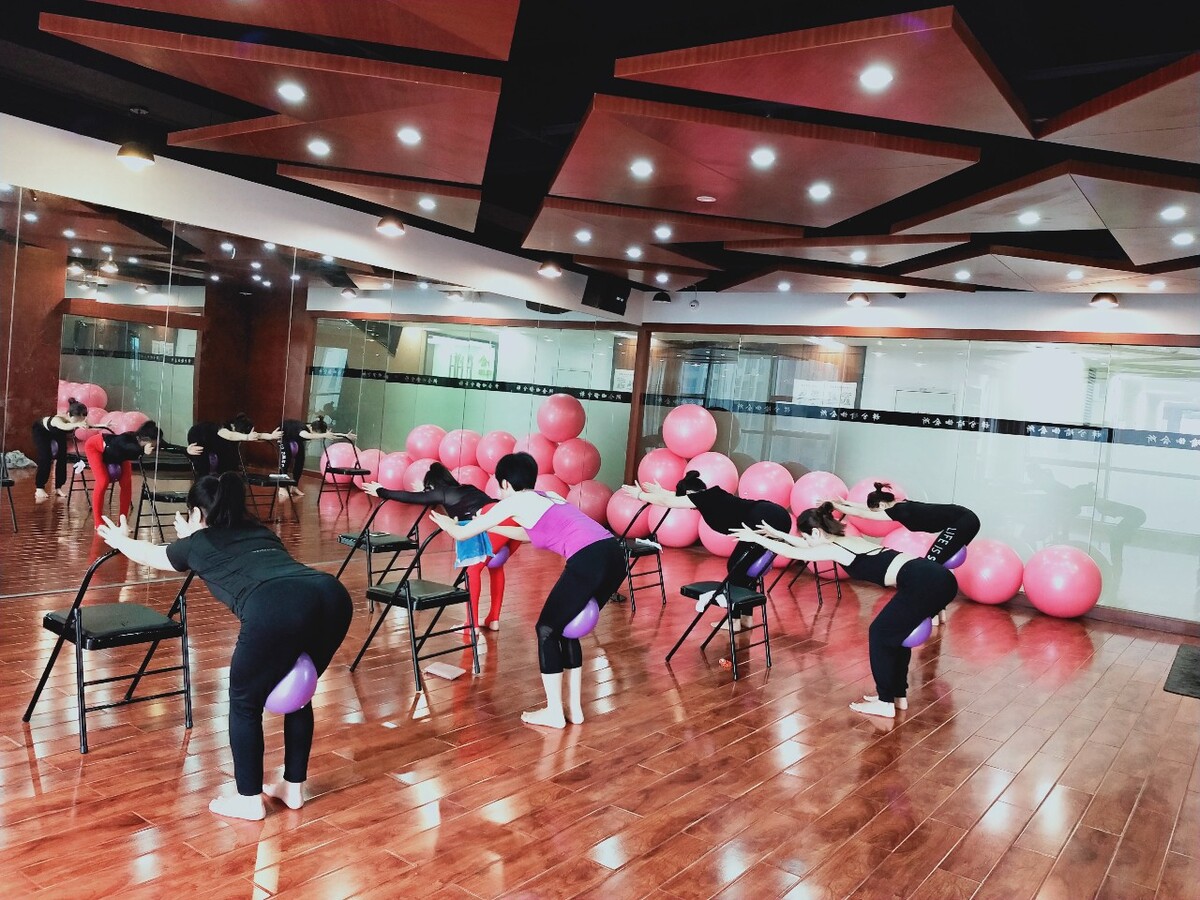 舞蹈专业培训机构,北京十大舞蹈培训机构名单出炉