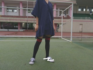 271649