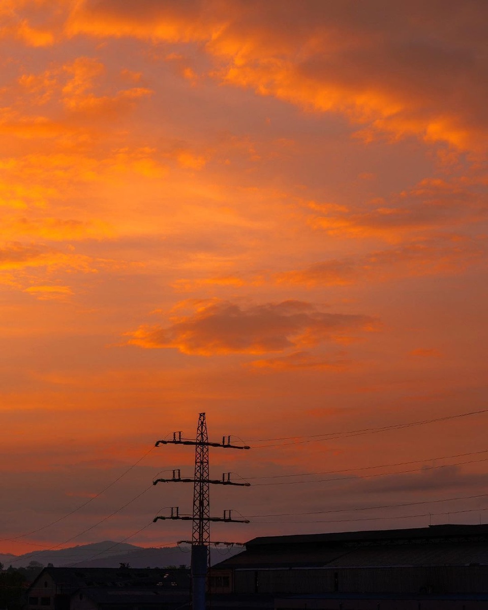 橘子汽水味儿的夕阳676767