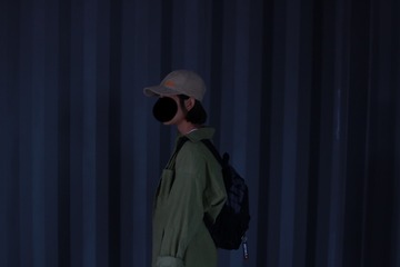 001