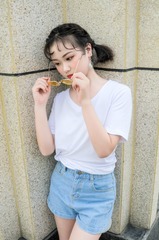 001