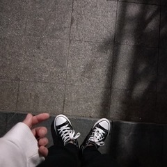 824928