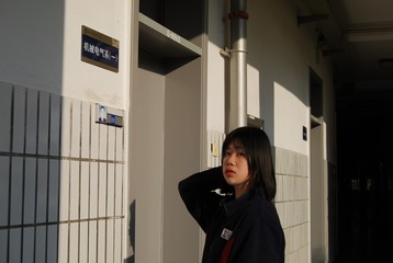 1880396