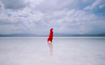 001