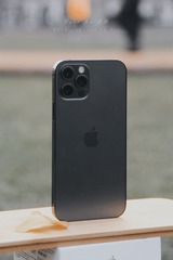 57718