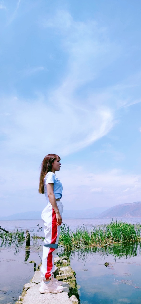 九千七544 - 图虫