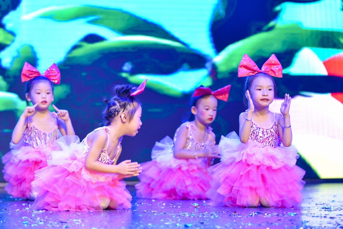 舞蹈儿童舞蹈民族,儿童的机能舞蹈:可以学中国舞和现代舞