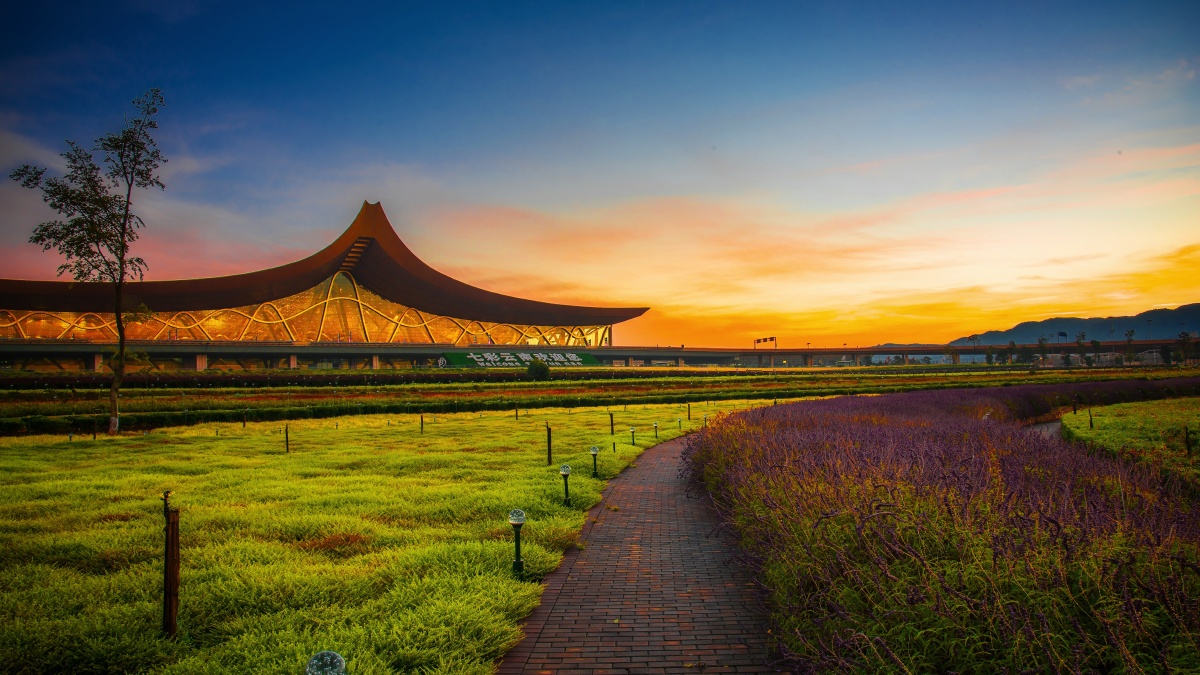 日落昆明机场