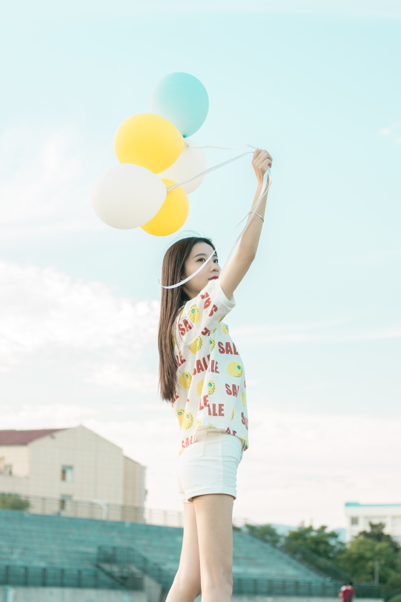 气球少女 - 吴可奉告