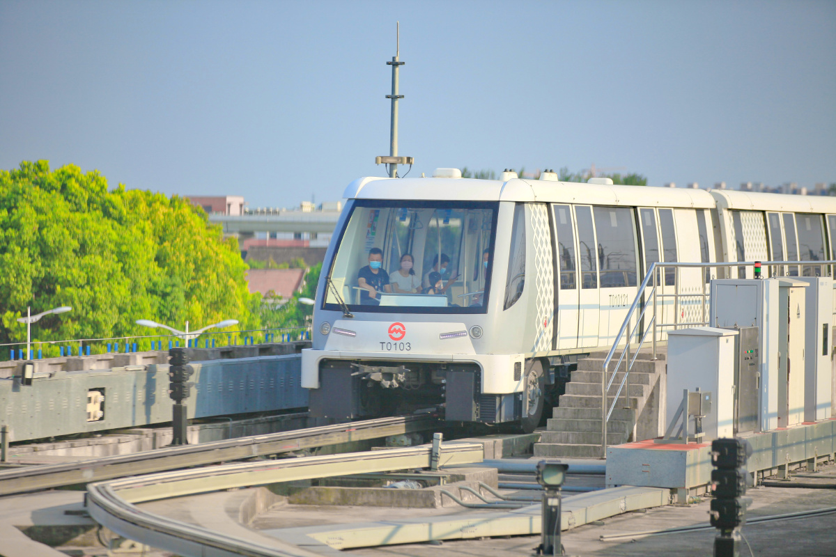 2021年8月27日拉黑1八桂长焦莘庄地铁站站台2021年8月27日拉黑