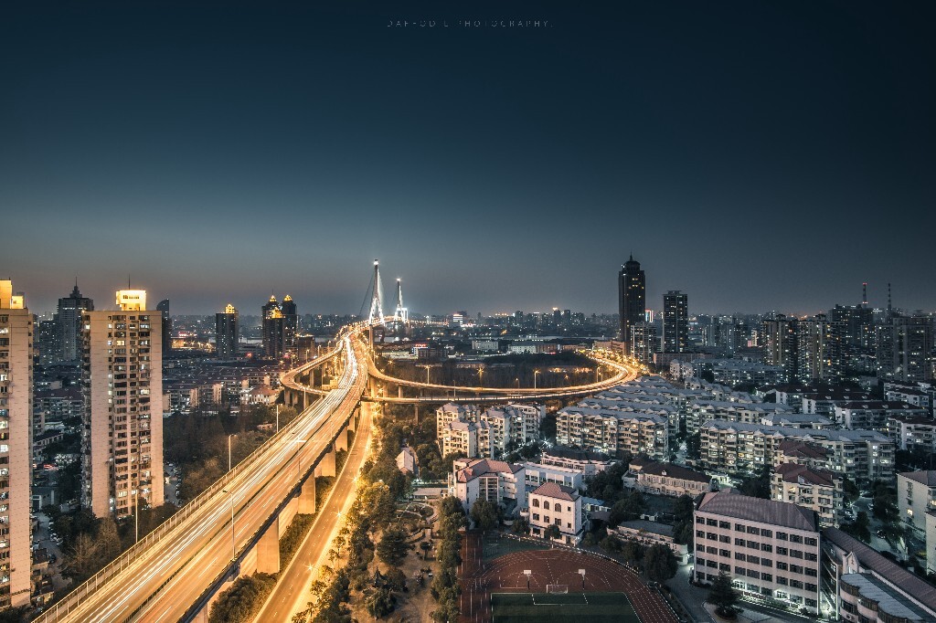 万年不亮灯的杨浦