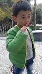 982378