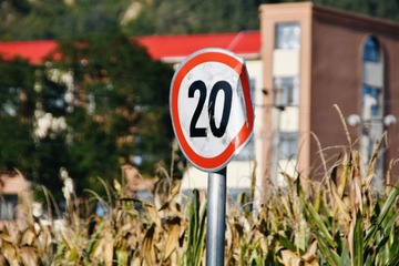 B42D2DA8-C015-4665-847A-4A809069356A/L0/001