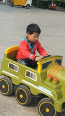523617