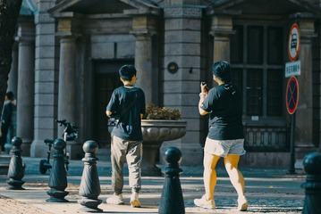 523204