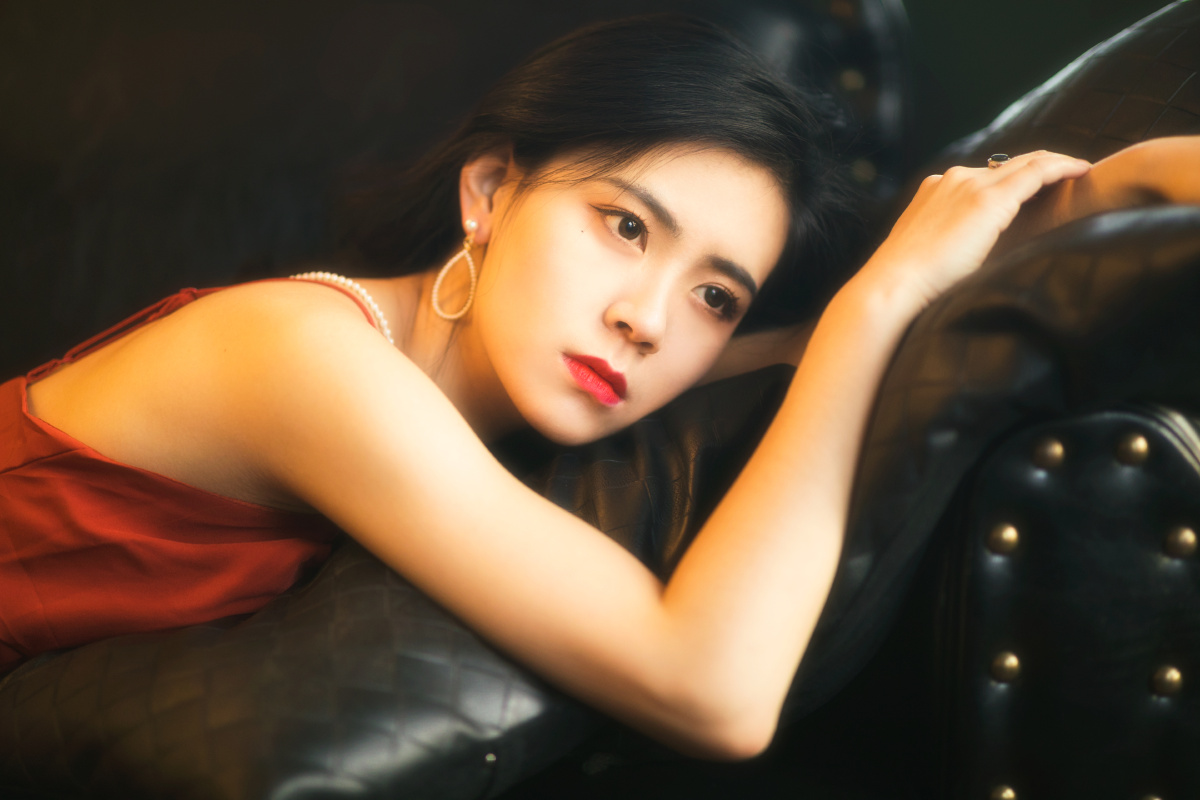 复古港风写真潮汐退和涨月冷风和霜夜雨的狂想野花的微香潮汐的梦