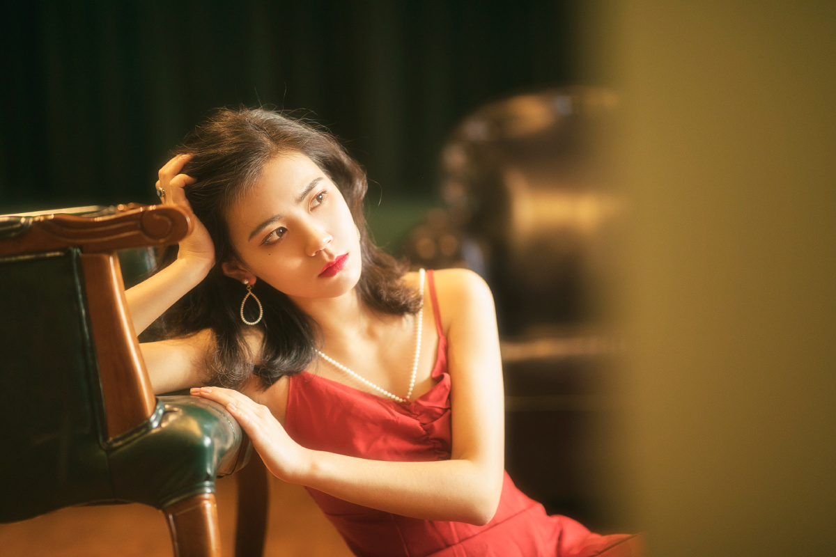 复古港风写真潮汐退和涨月冷风和霜夜雨的狂想野花的微香潮汐的梦