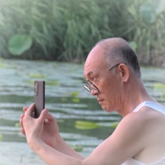 4863409