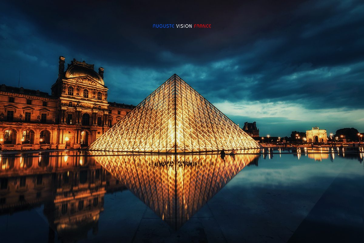 la pyramide de musée du louvre卢浮宫金字塔