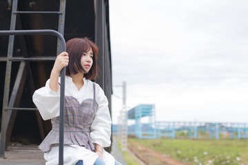 001