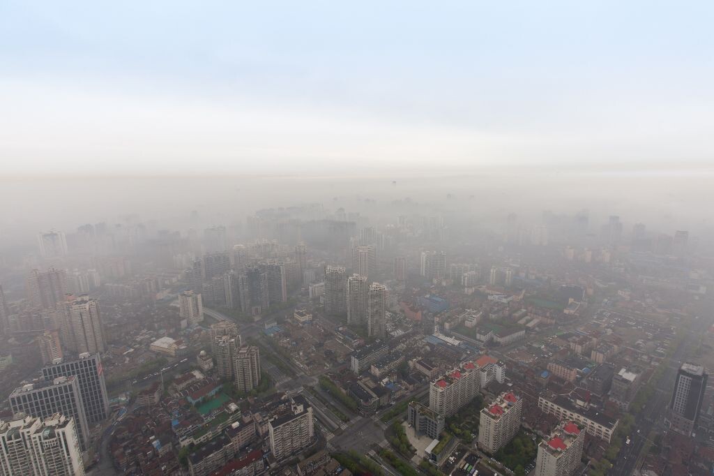 雾霾下的家园