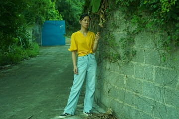001