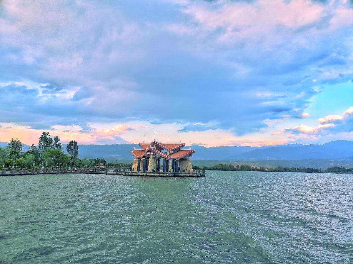 中国西昌琼海小渔村