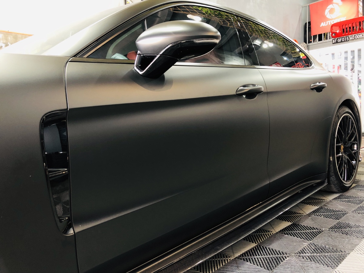 南通首台帕拉梅拉971改哑光黑武士碳纤小包围加持精神交车