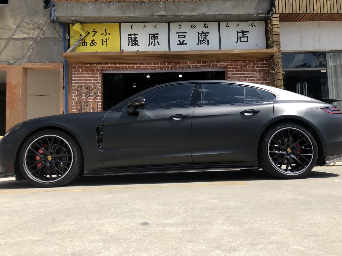 南通首台帕拉梅拉971改哑光黑武士碳纤小包围加持精神交车