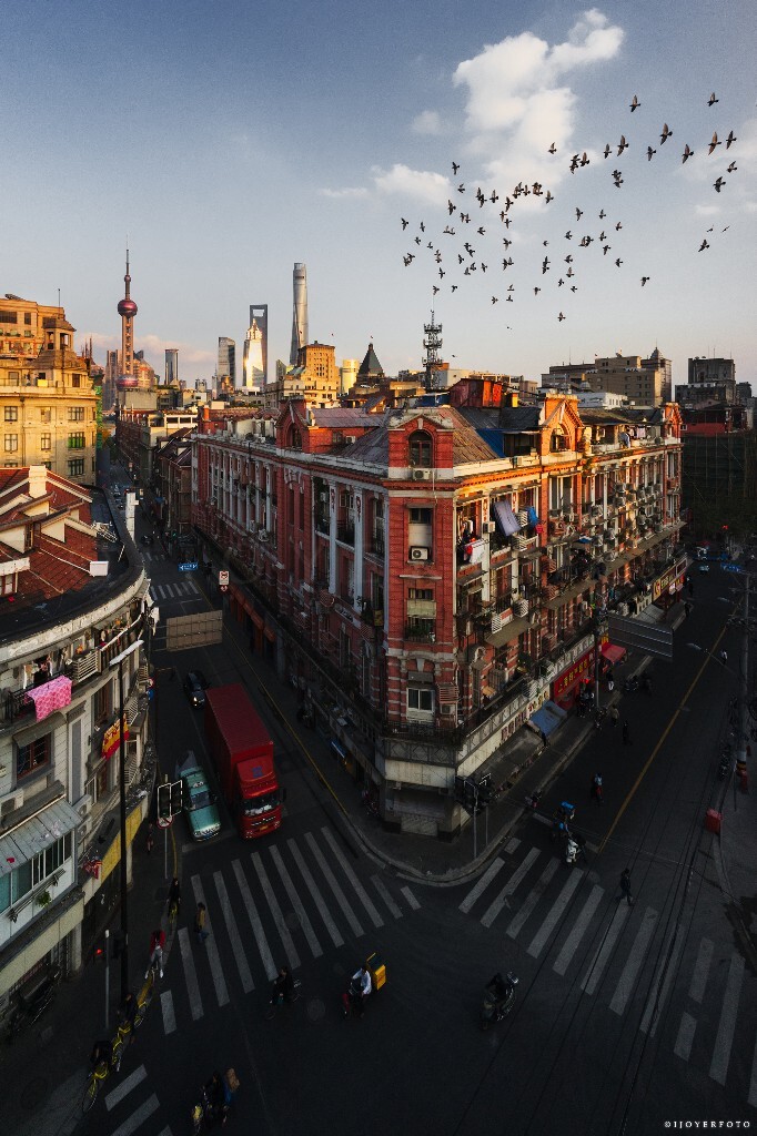 Double Exposure - Portrait & Shanghai Cityscape with Birds<br />