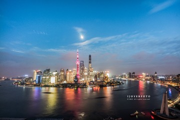 Moonrise, Shanghai, 20150925