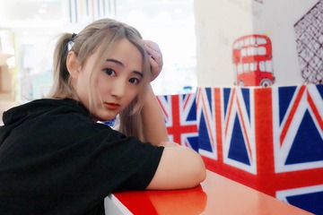 001