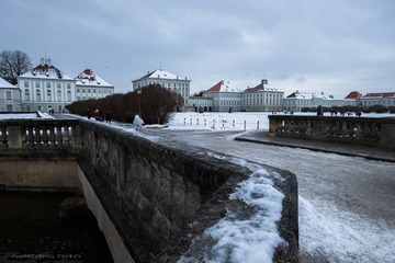 XT105400_