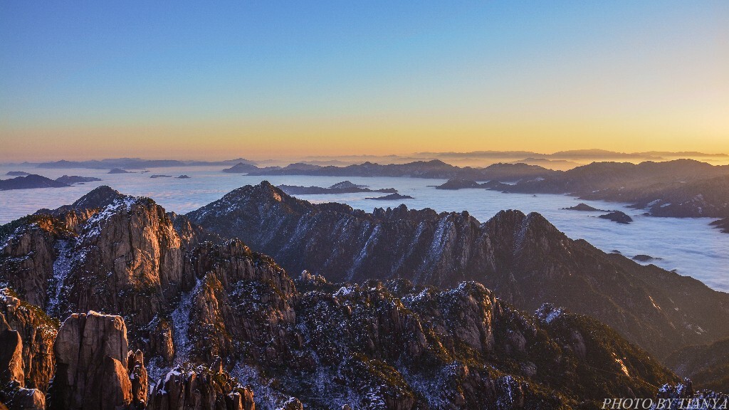 怎么形容黄山的美呢？——待了两天还想再待第三天！黄山果然不负黄山归来不看岳的盛名