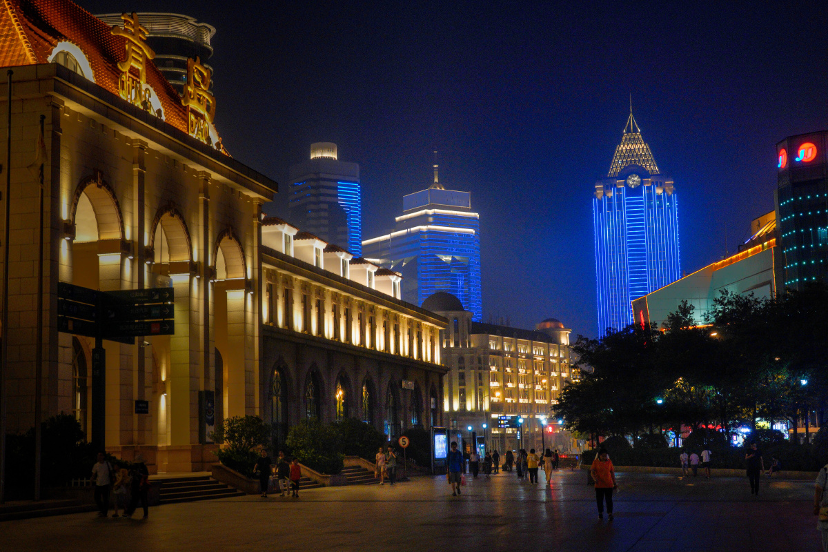 青岛火车站之夜