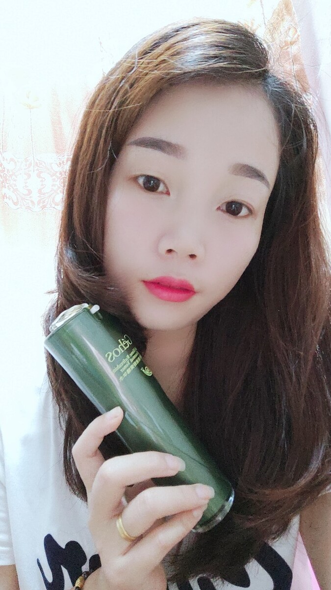 舒爽精华水