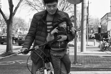 孩子他爹的带娃方式