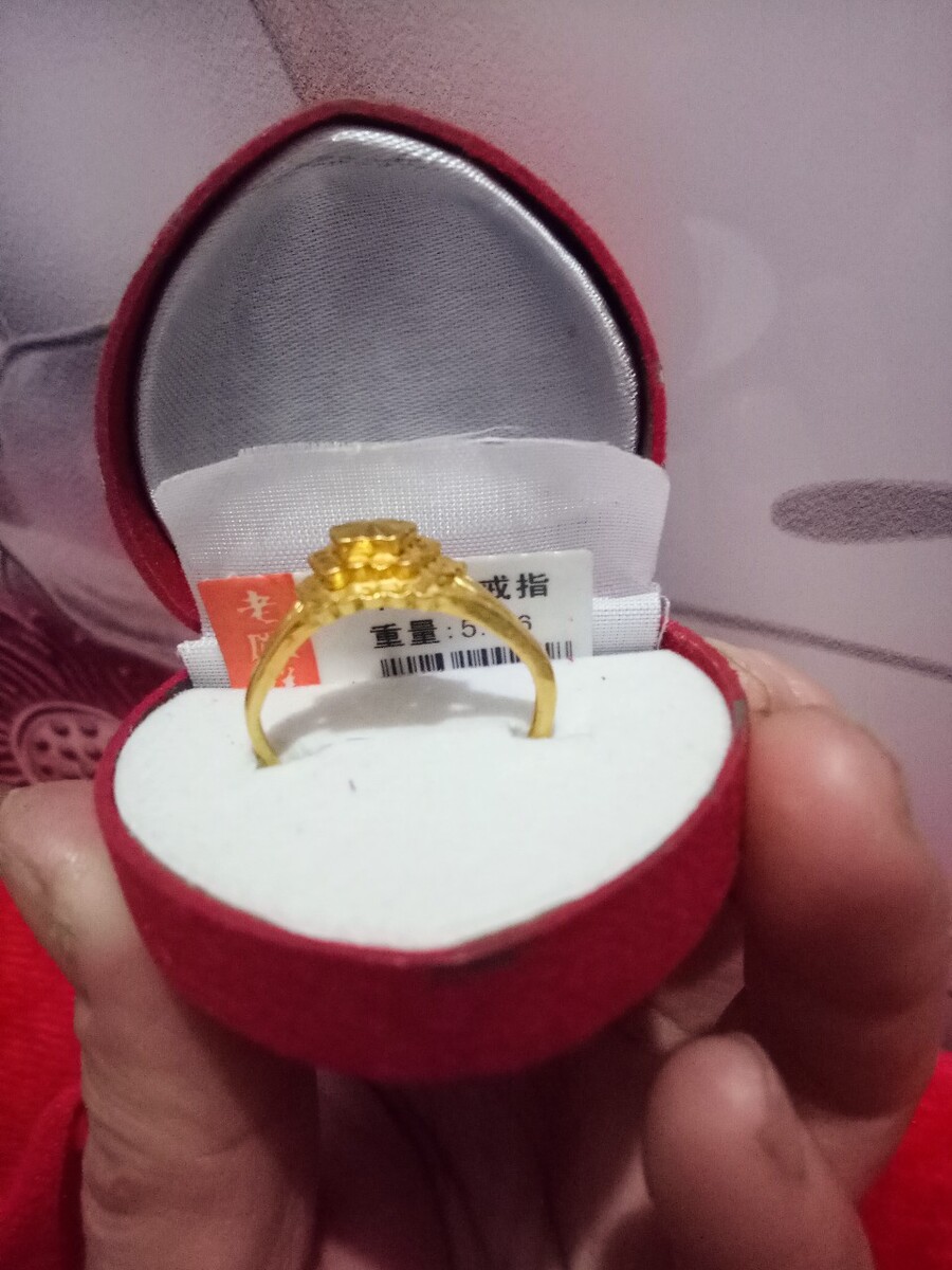 金手镯不圆了怎么办,黄金手镯可以以旧换新吗?