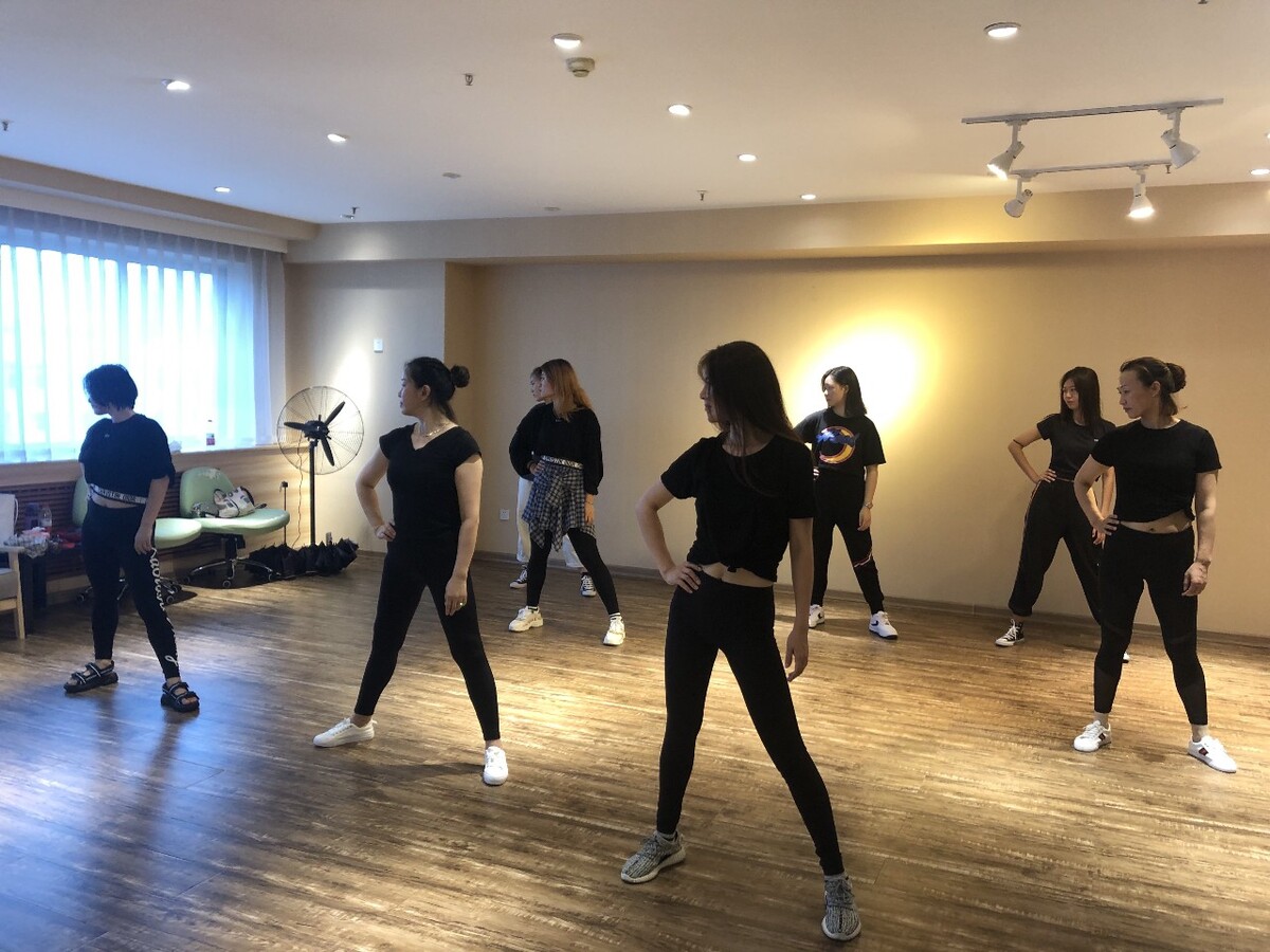 哈尔滨街舞艺考培训机构