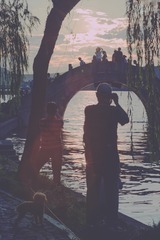 001
