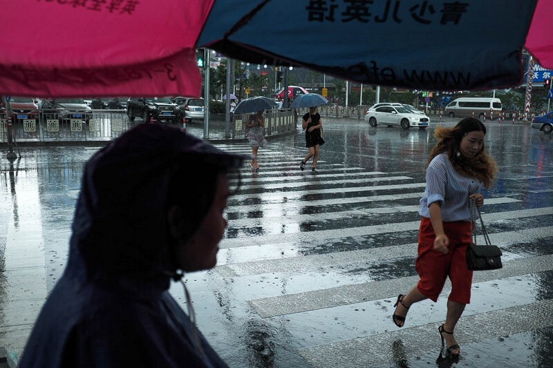 纪念日第三天，又下雨了。