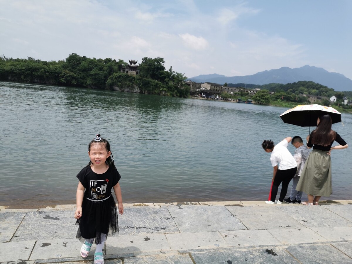 杭州周边适合一家人玩的地方,如何在杭州选择一家渔家酒店?