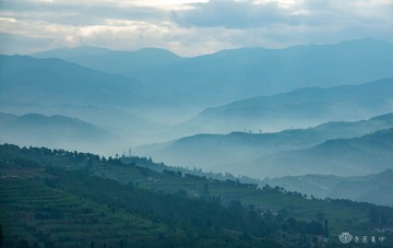 滴水岩